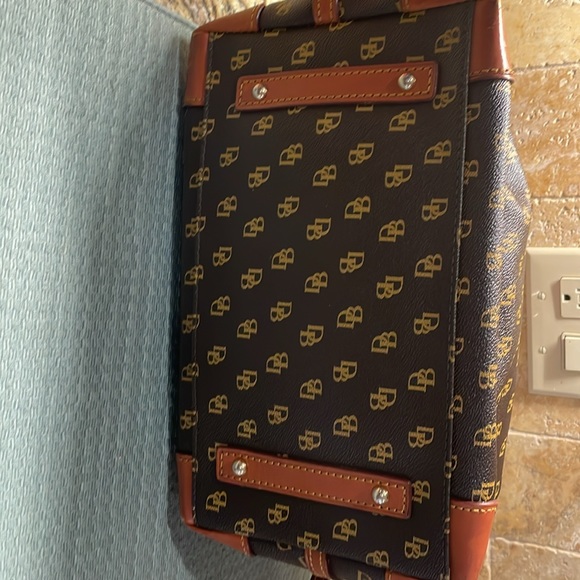 Handbag - Picture 3 of 9